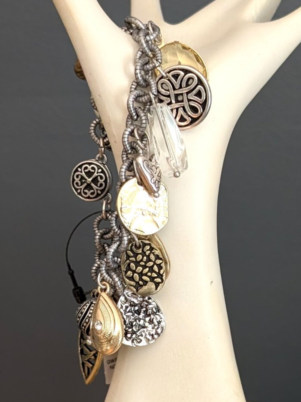 Chico's charm style bracelet-mixed metal and beads